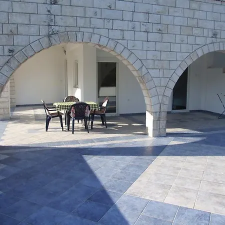 Branko Appartement *
